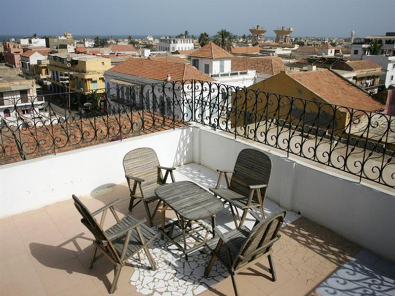 Hotel De La Poste Saint-Louis Esterno foto